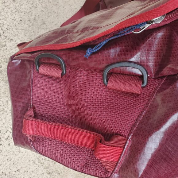EUC Patagonia 55L Black Hole Duffel Bag Pack Gloss dark WAX RED duffle - Picture 10 of 12